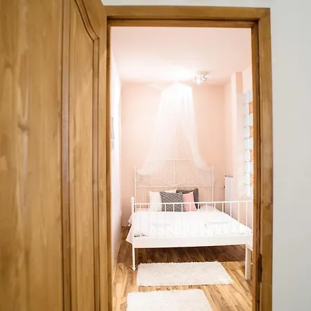 Two Trees Apartment Budapest